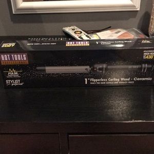 Brand new curling wand